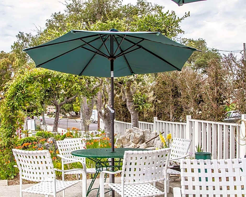 Scottish Fairway Inn