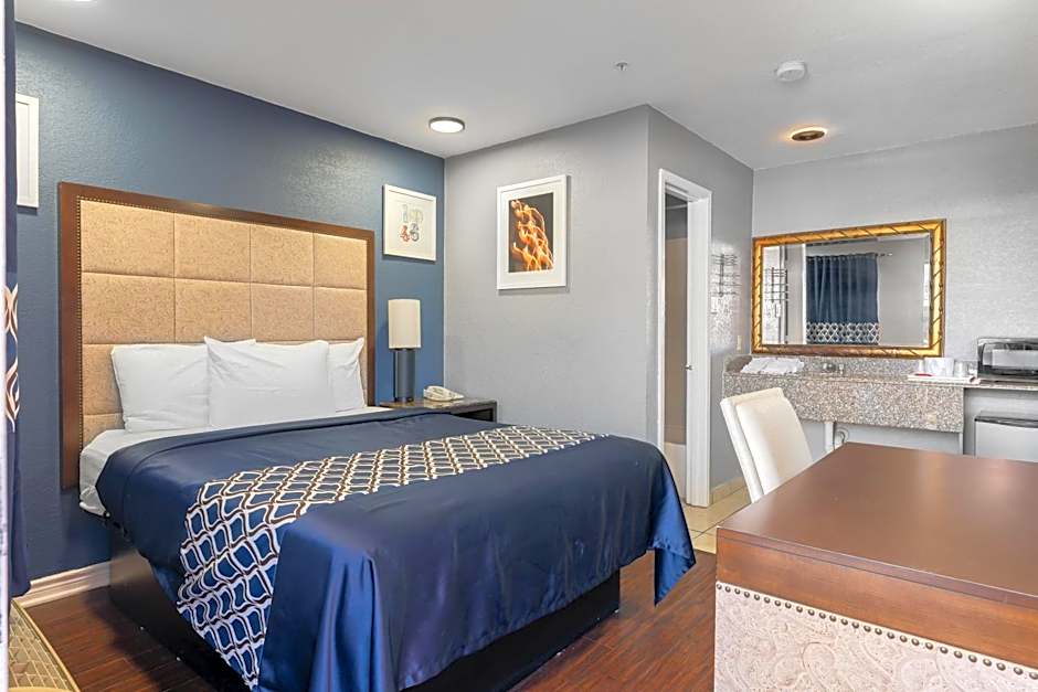 Golden Inn Dallas by Hotel O