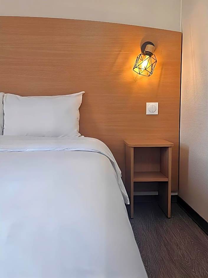 initial by balladins Roissy / Saint-Mard