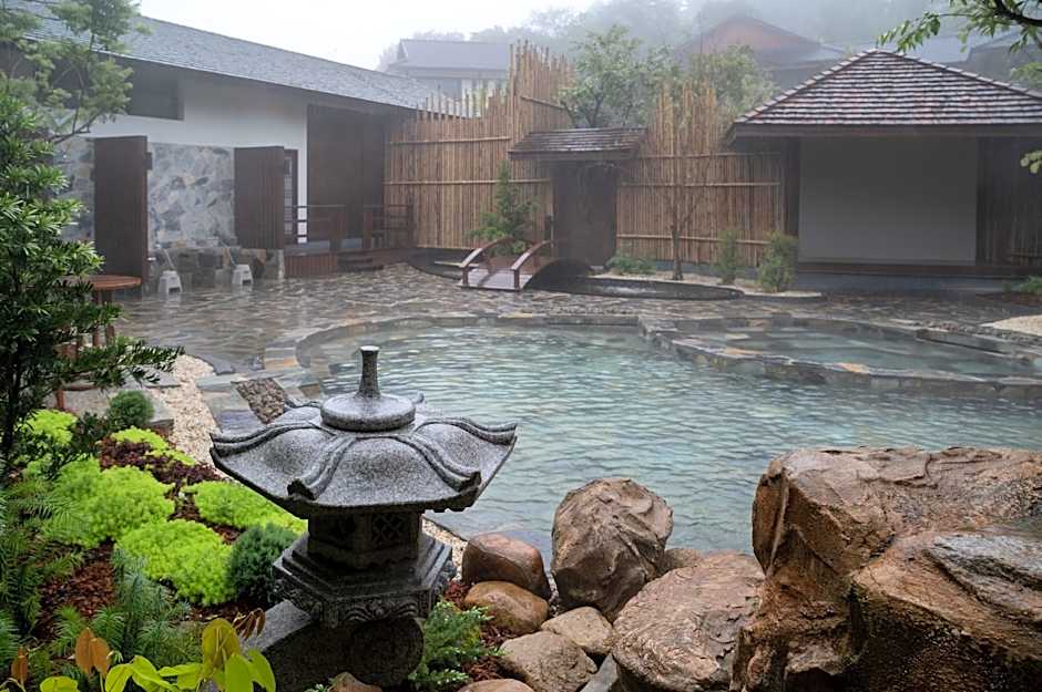 Onsen at Moncham