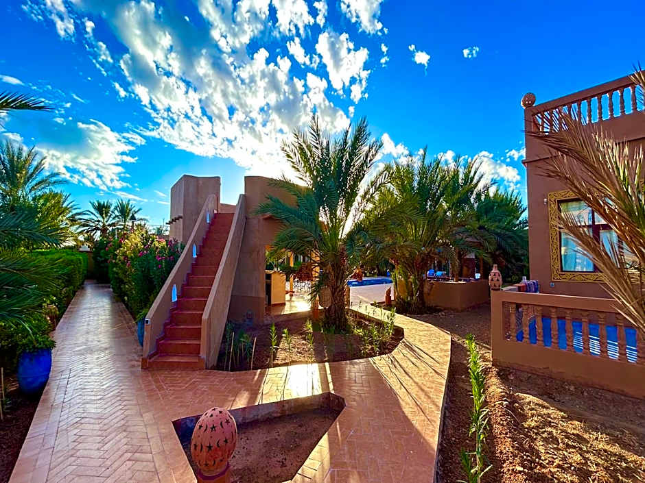 Oasis Tilogui-Luxury Hotel Restaurant and Desert Excursions In Zagora