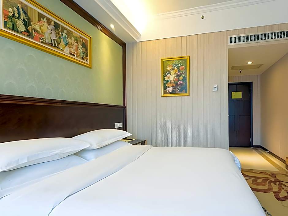 Vienna Hotel Guangzhou Shaheding Metro Station