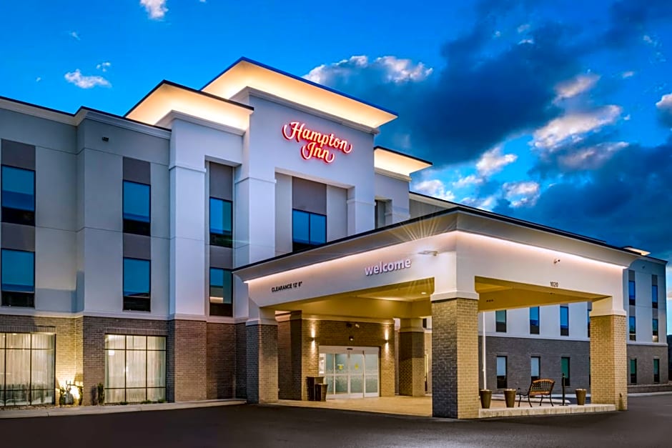 Hampton Inn By Hilton Newport