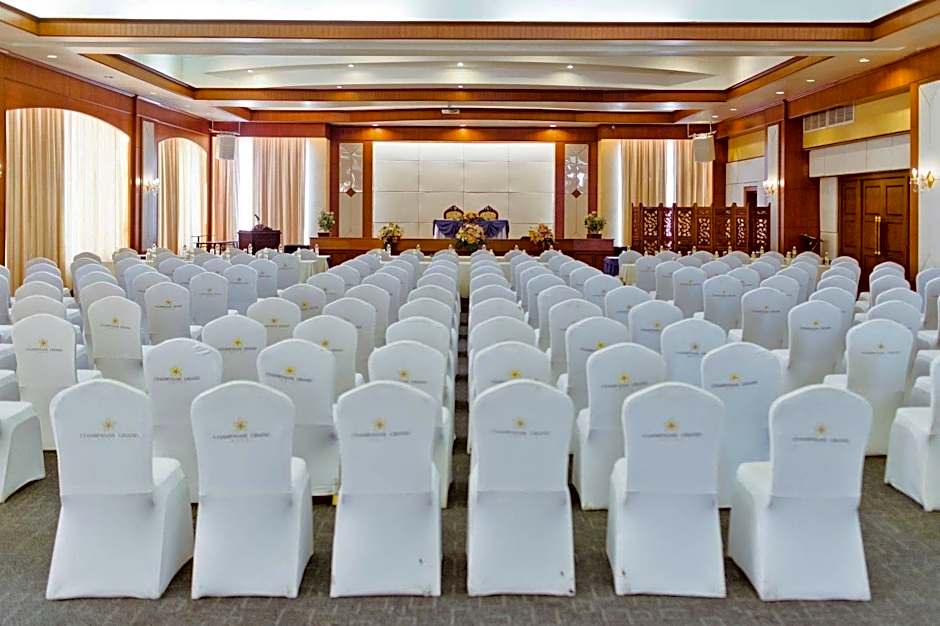 Champasak Grand Hotel