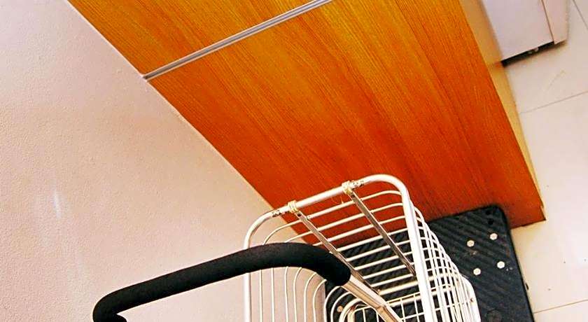 Riski Residence Ngamwongwan