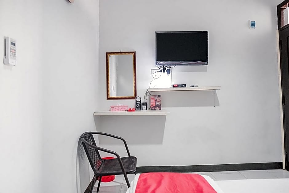 RedDoorz @ Jalan Narada Lampung