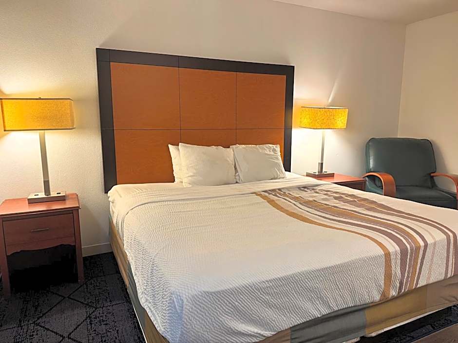 Baymont by Wyndham Meridian