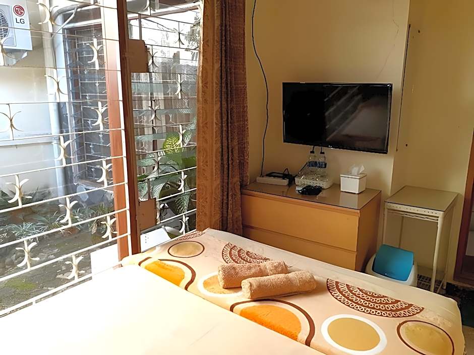 GIO Guesthouse Bogor (perlu bukti nikah)