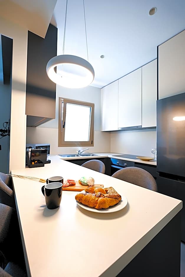 Eumorphia Studios & Apartments