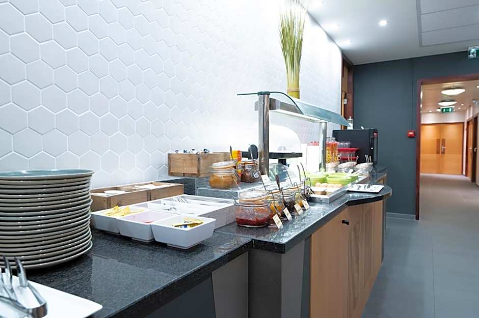 Holiday Inn Calais By IHG