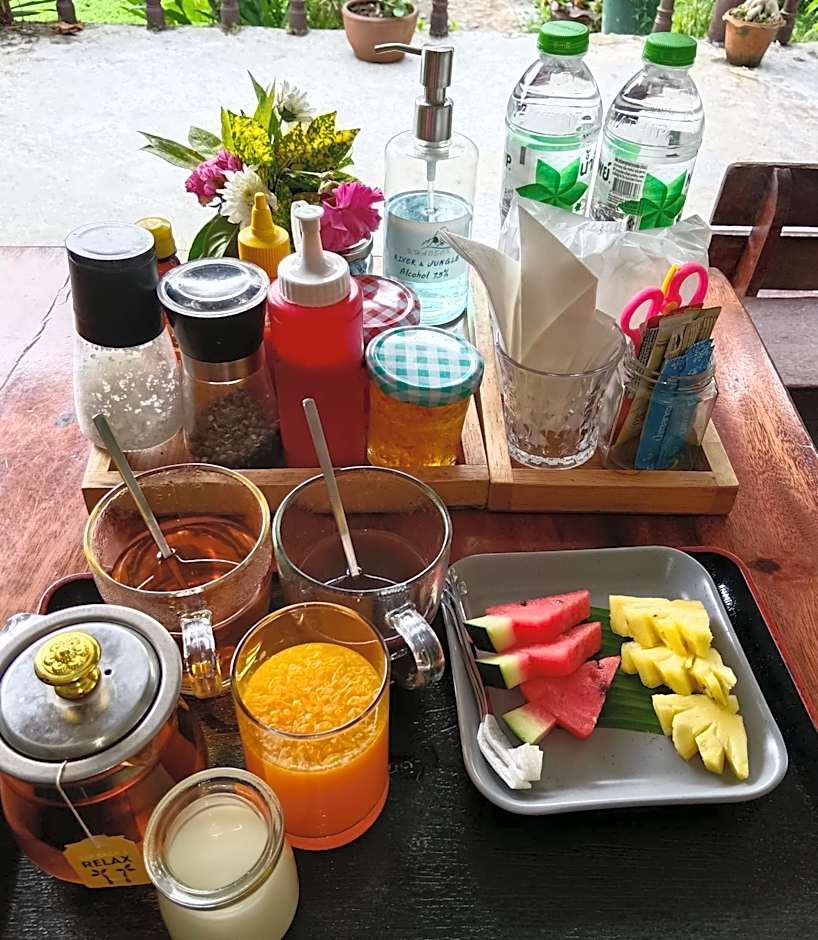 Khao Sok River & Jungle Bungalow