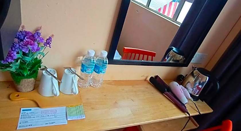 Loft Pals Urbanstay Lodge, Kapit