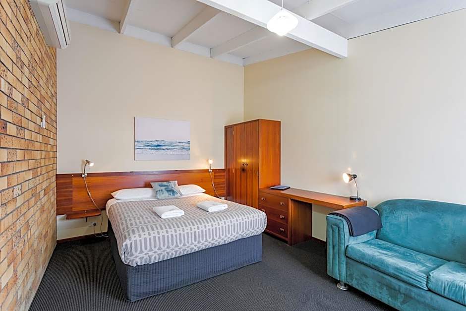 Albany Holiday Units