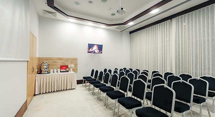 Dedeman Oskemen Tavros Hotel