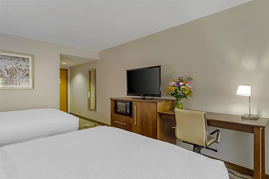 Best Western Plus River Escape Inn & Suites