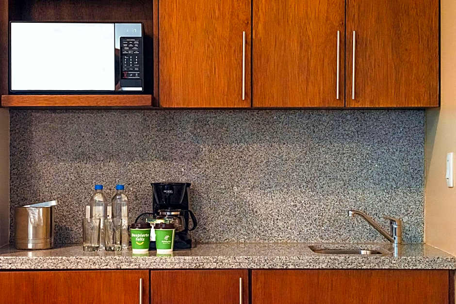 Holiday Inn Guayaquil Airport By IHG