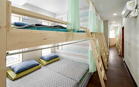 2 Beds in Male Dormitory Room for 2 People