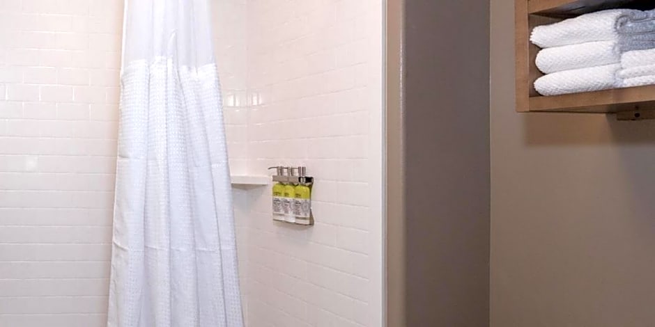 STAYBRIDGE SUITES HOUSTON EAST - BAYTOWN By IHG