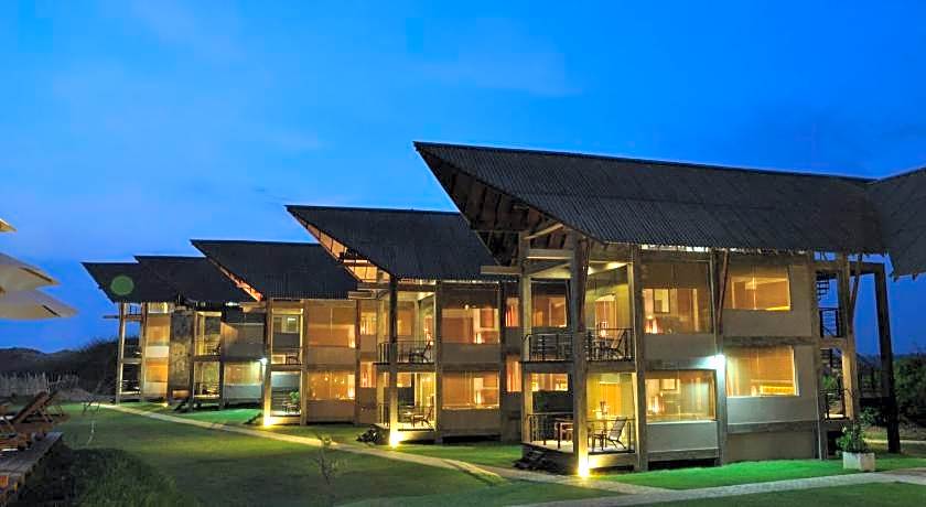 Laya Safari Hotel