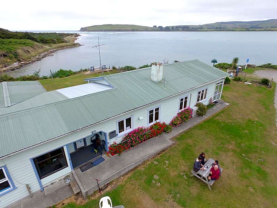 Surat Bay Lodge by the Sea/Backpackers Hostel