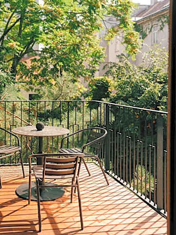 WELTWIEN Luxury Art Apartments & Free Parking