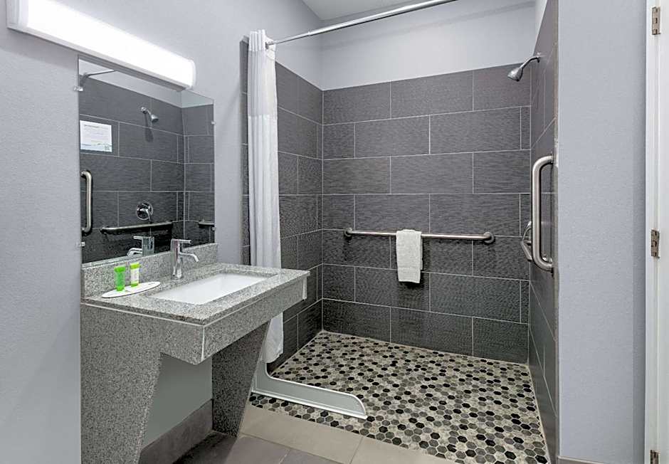 Days Inn by Wyndham Zachary LA