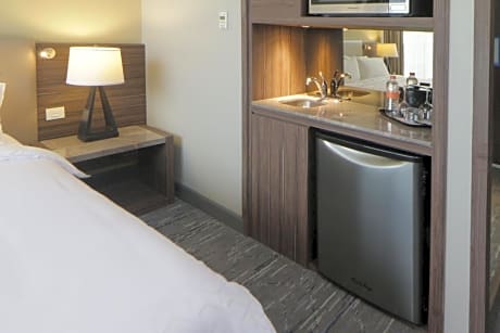 Junior King Suite