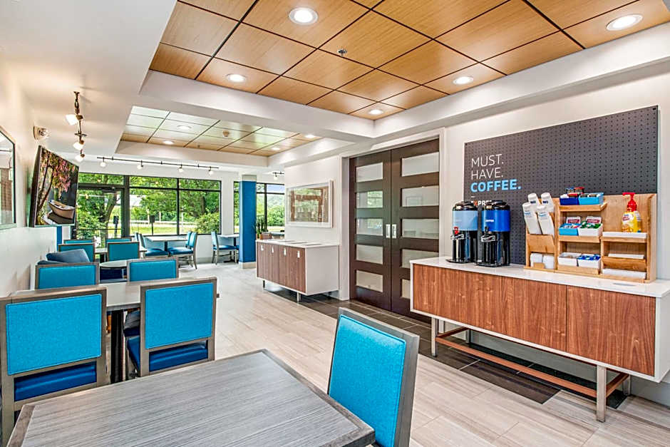 Holiday Inn Express - Delafield By IHG