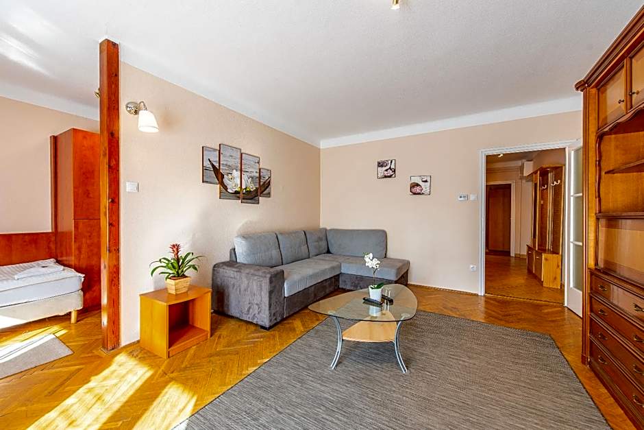 Korona Panzio Budapest