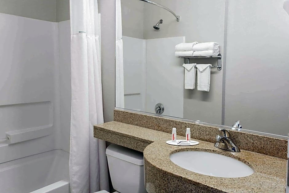 Microtel Inn and Suites by Wyndham Port Charlotte