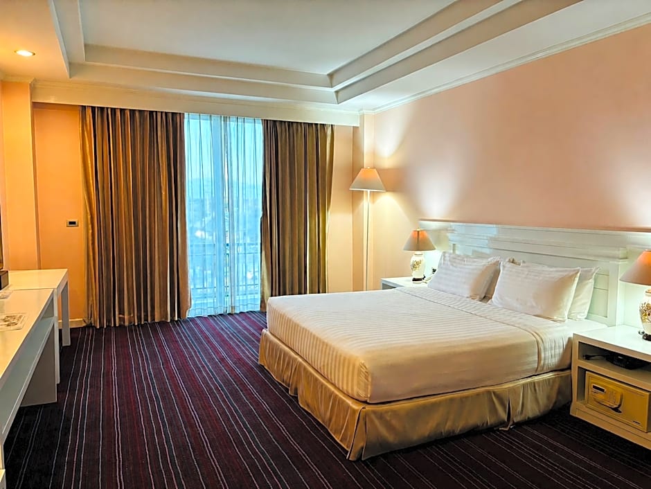 La Vie En Rose Hotel