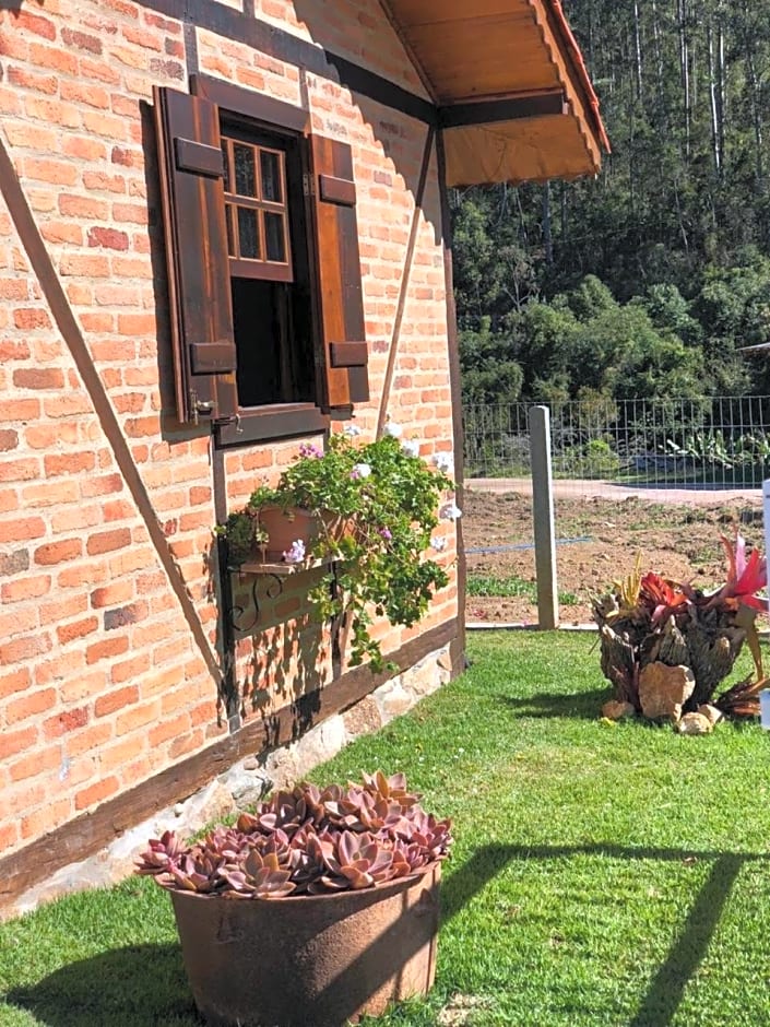 Caminhos da Serra do Tabuleiro - Chalé do Lago