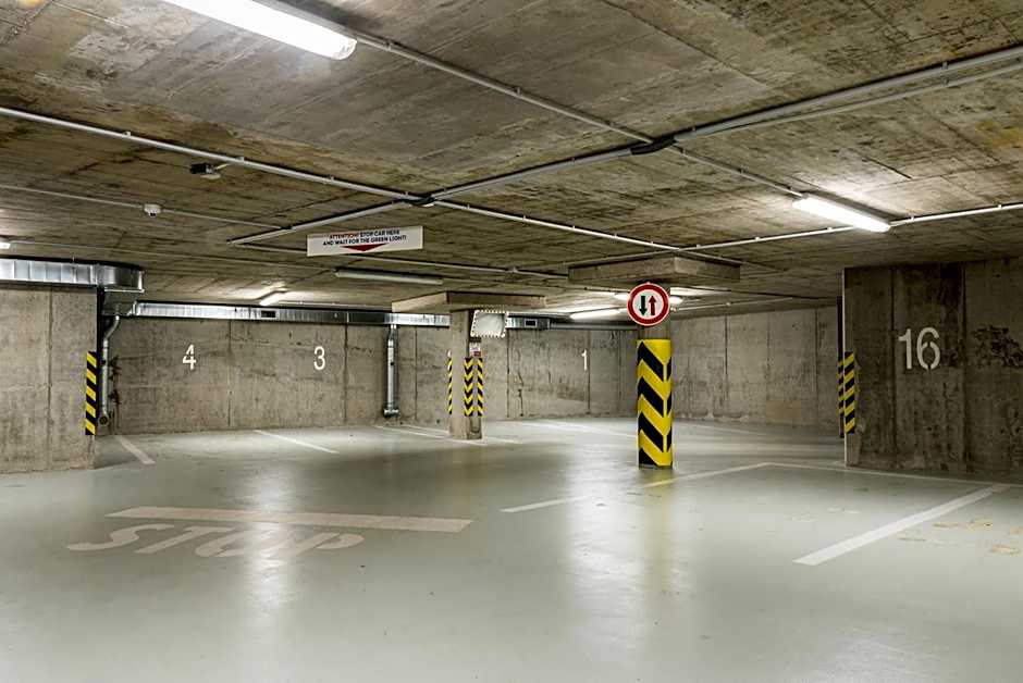 City Castle Apartments Free Parking