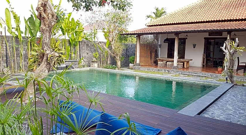 Villa Aquin
