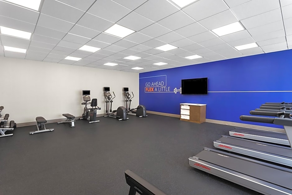 Holiday Inn Express Atlanta Airport - North by IHG