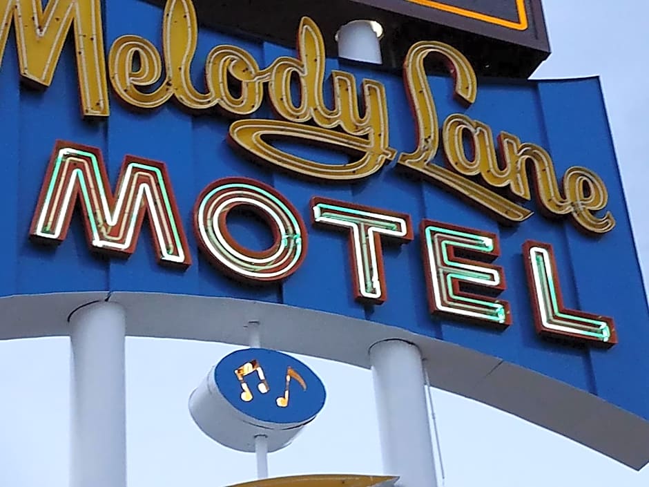 Budget Host Melody Lane