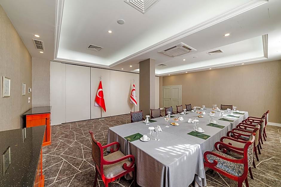 The Arkin Colony Hotel