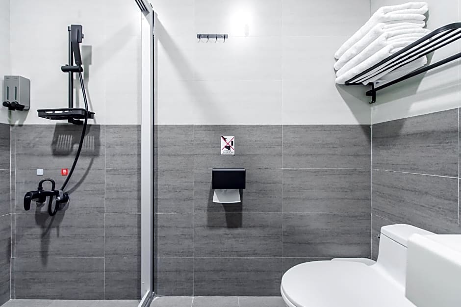 Shui Yang Lakeview House with Elevator