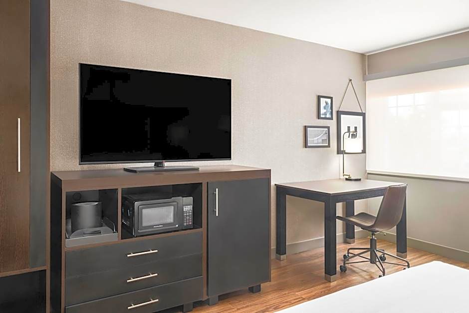 Four Points by Sheraton Rock Springs