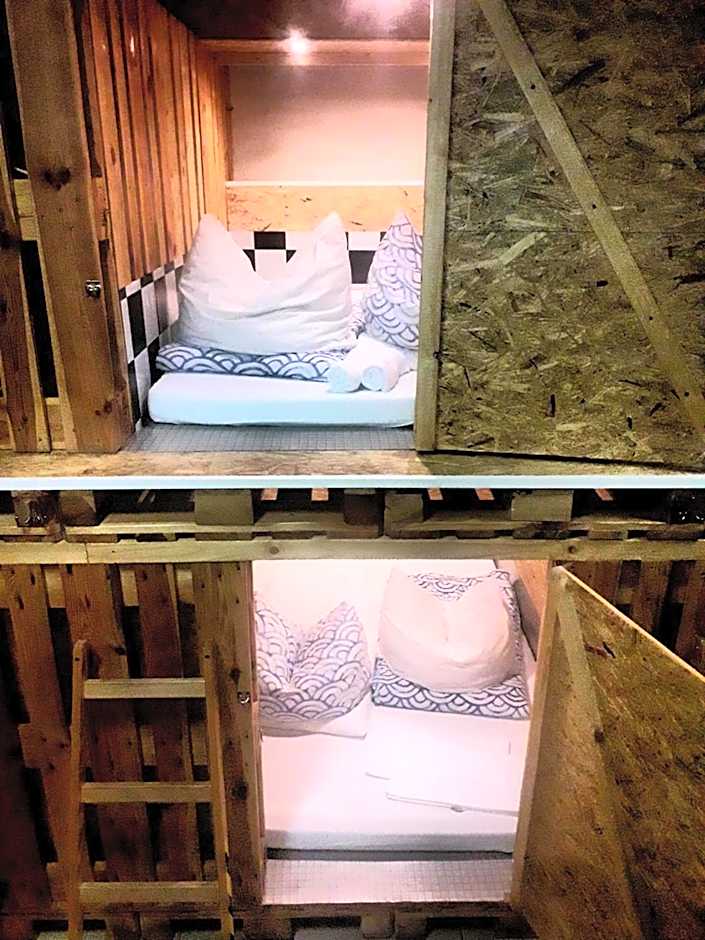 FOX BOX I Capsule Apt