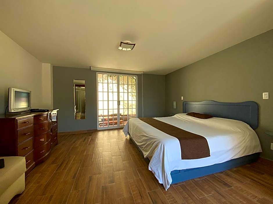 Grupo Kings Suites - Bosques de Duraznos 78