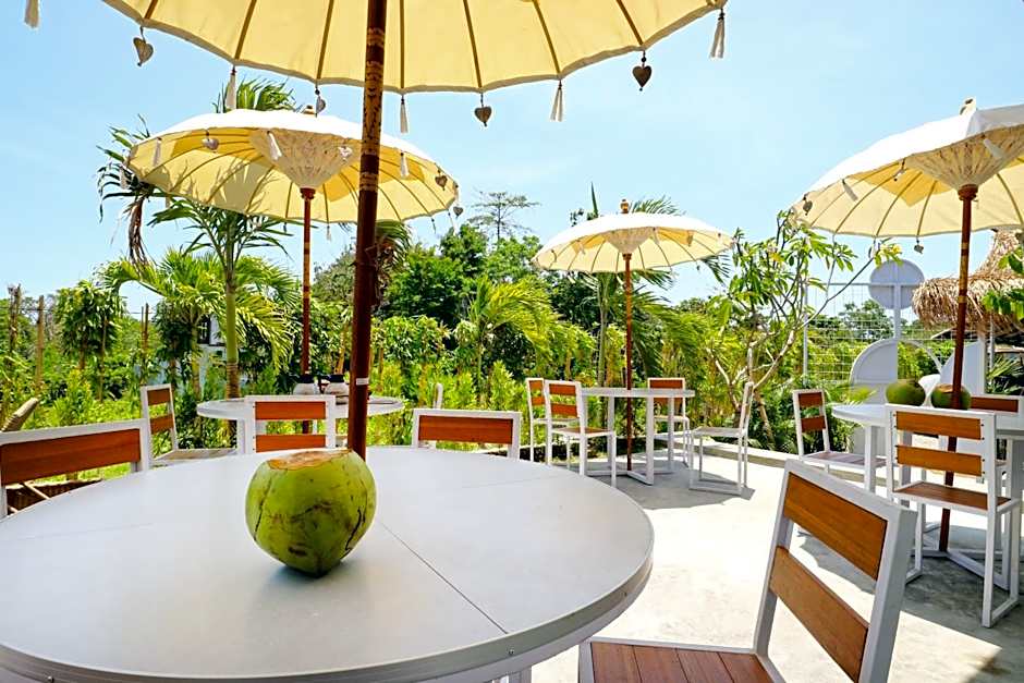 Margarita Surf Hostel Canggu