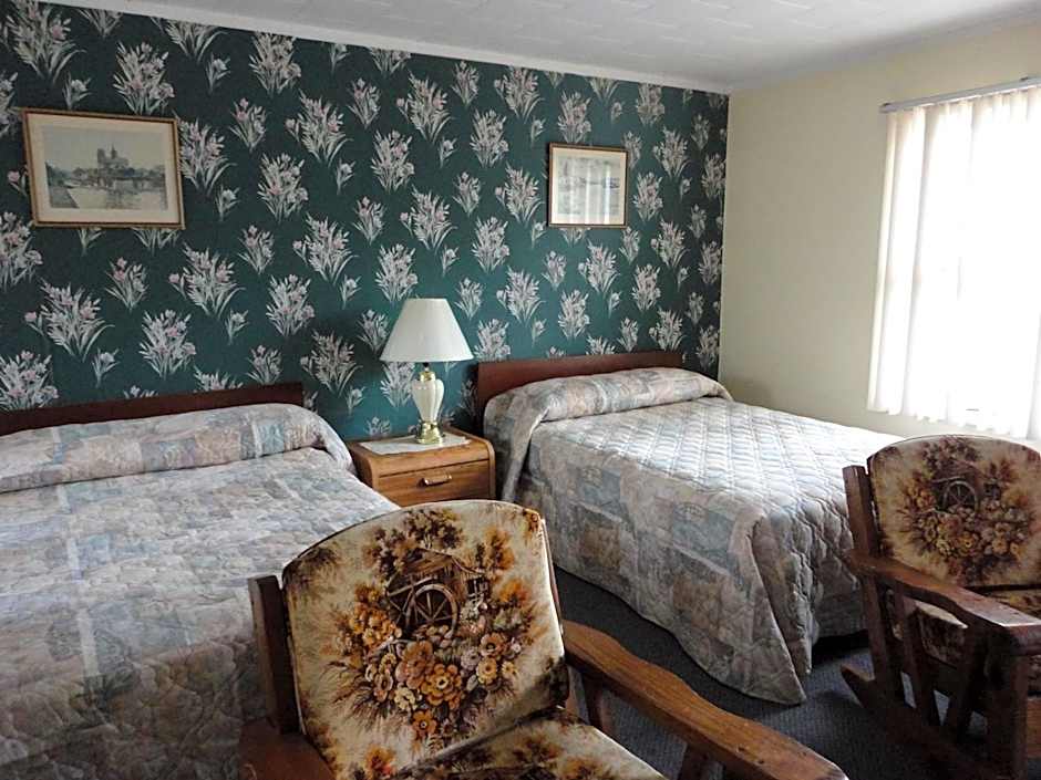 Hipwell's Motel