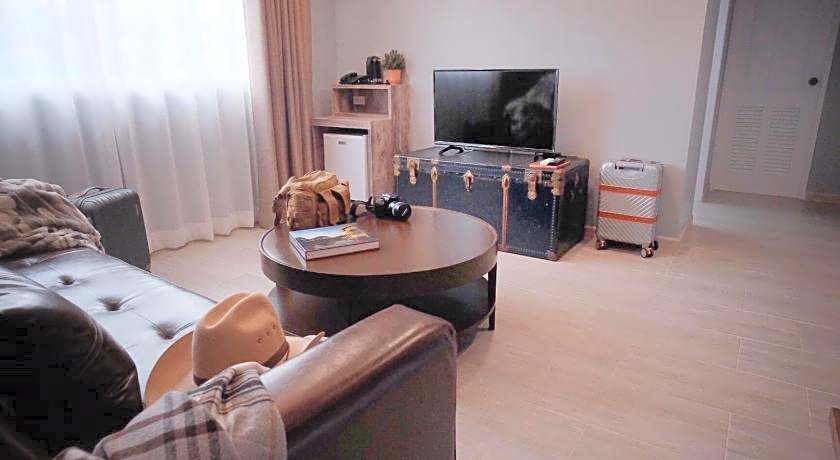 Hide and Seek Boutique Hometel