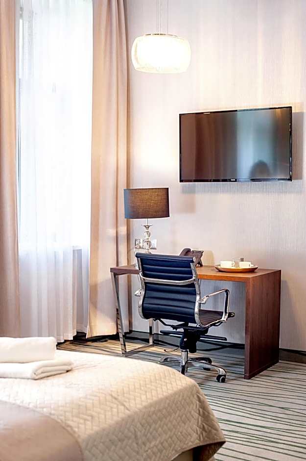 Plaza Boutique Hotel