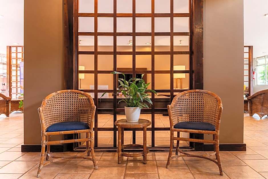 Hotel Deville Express Guaira