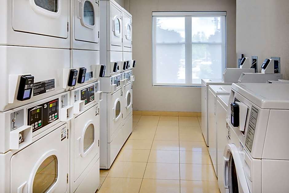 Residence Inn by Marriott Chesapeake Greenbrier