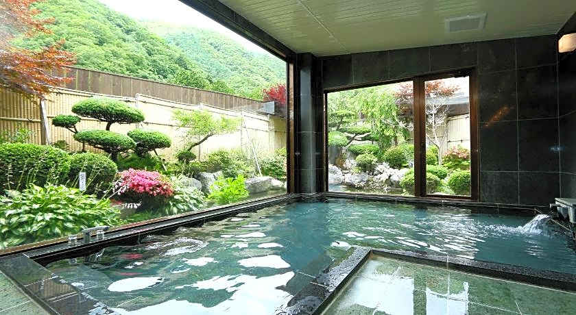 Shoji Mount Hotel