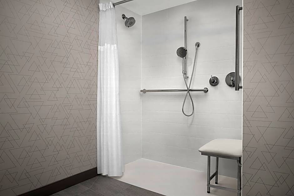 Holiday Inn Express Baltimore - BWI Airport NE