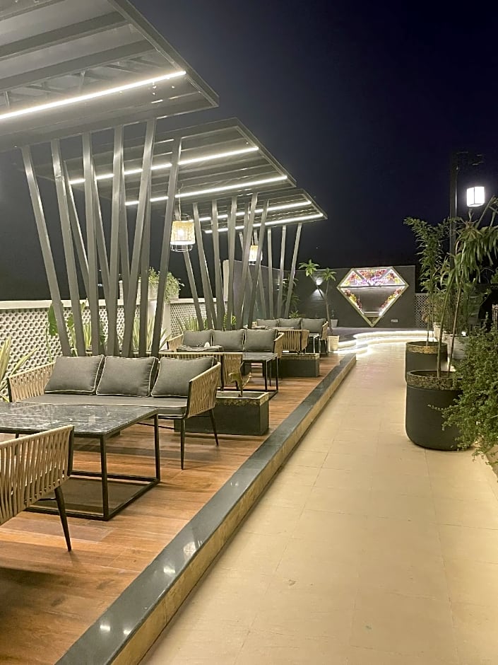 The Ambassador - Hotel & Conference Center